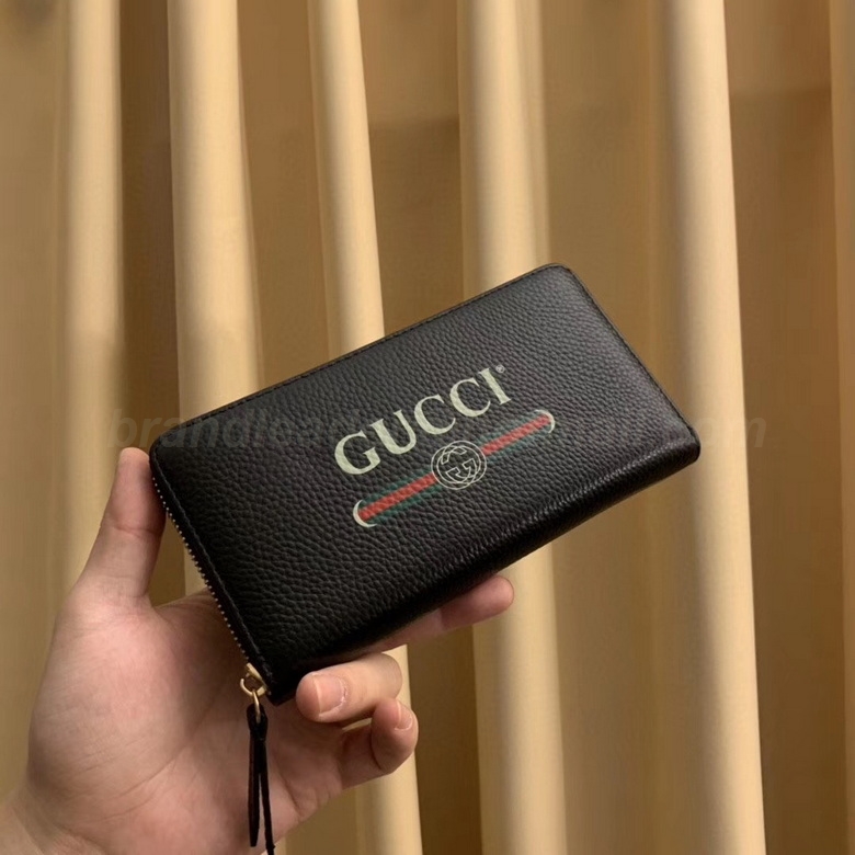 Gucci Wallets 27